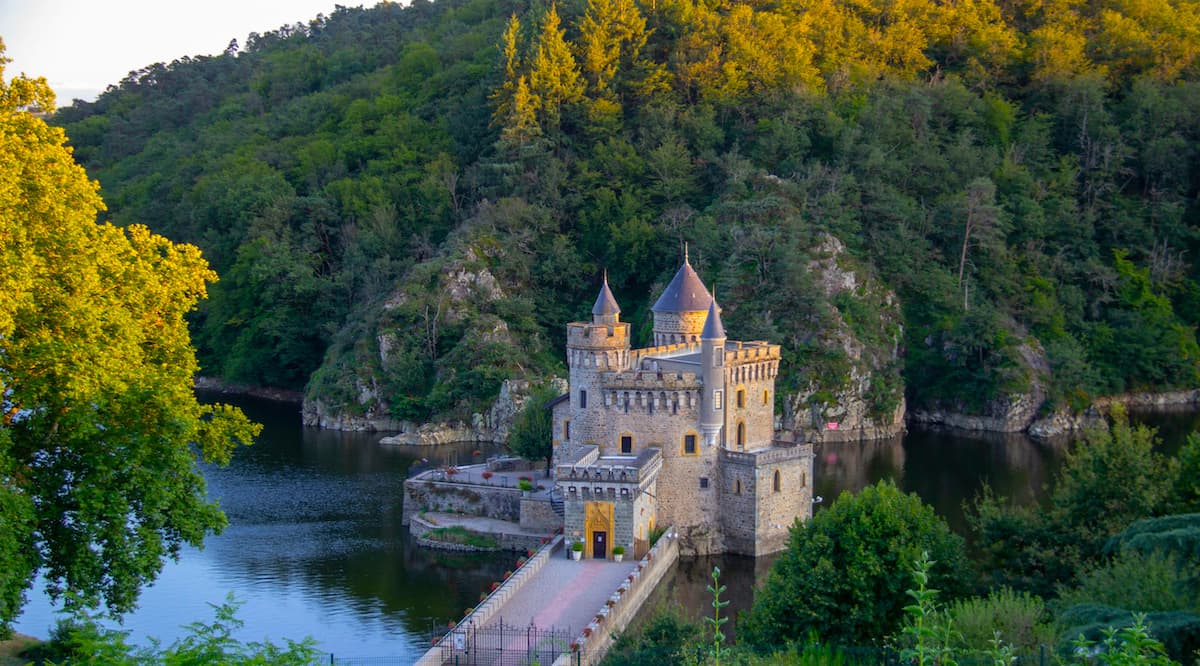 Chateau de La Roche département LOIRE